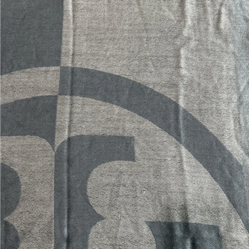 Tory Burch scarf - Picture 5 of 5